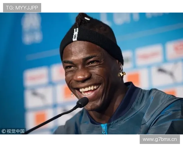 官方宣布昆滕·廷伯加盟马赛